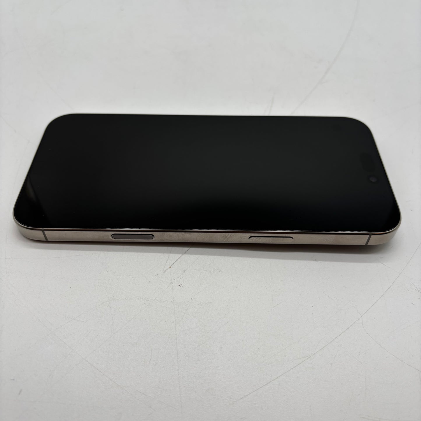 Unlocked Apple iPhone 16 Pro Max 512GB 26.1 Natural Titanium MYWA3LL/A