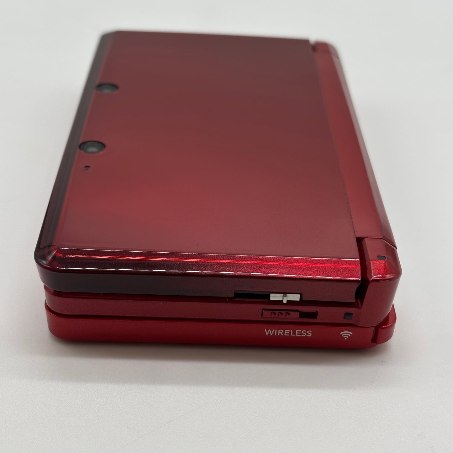 Nintendo 3DS Handheld Game Console CTR-001 Metallic Red
