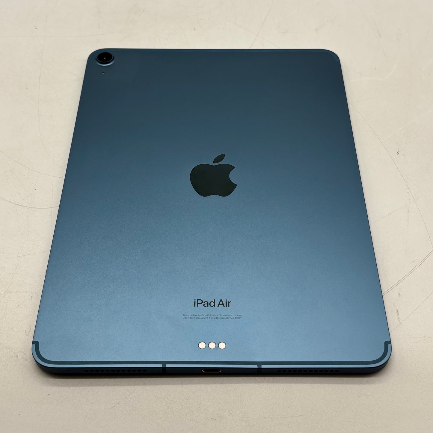 WiFi Only Apple iPad Air 5th Gen 64GB 26.5 Blue MM6U3LL/A