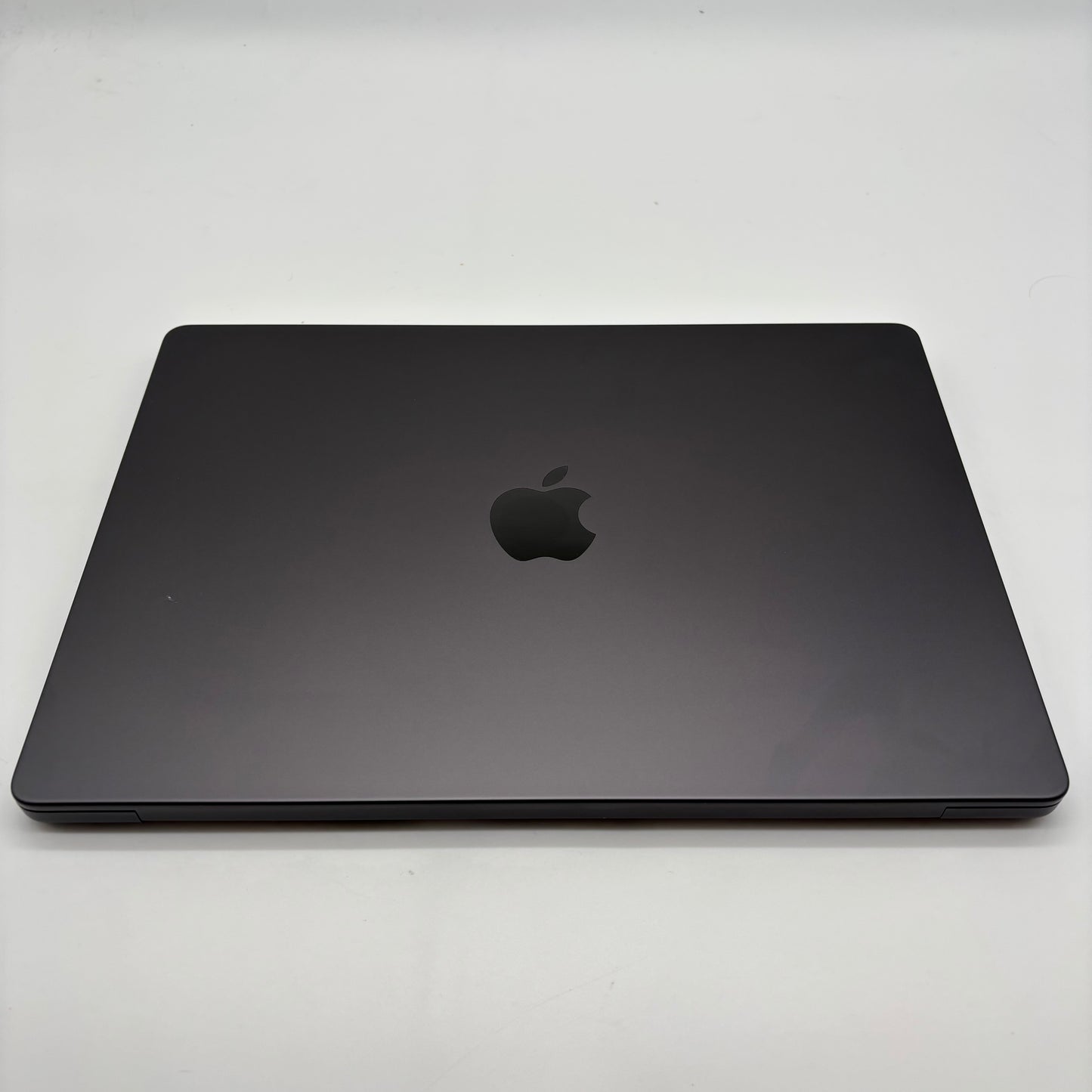 2023 Apple MacBook Pro 14" M3 Max 30 Core 4.0GHz 36GB RAM 1TB SSD A2992