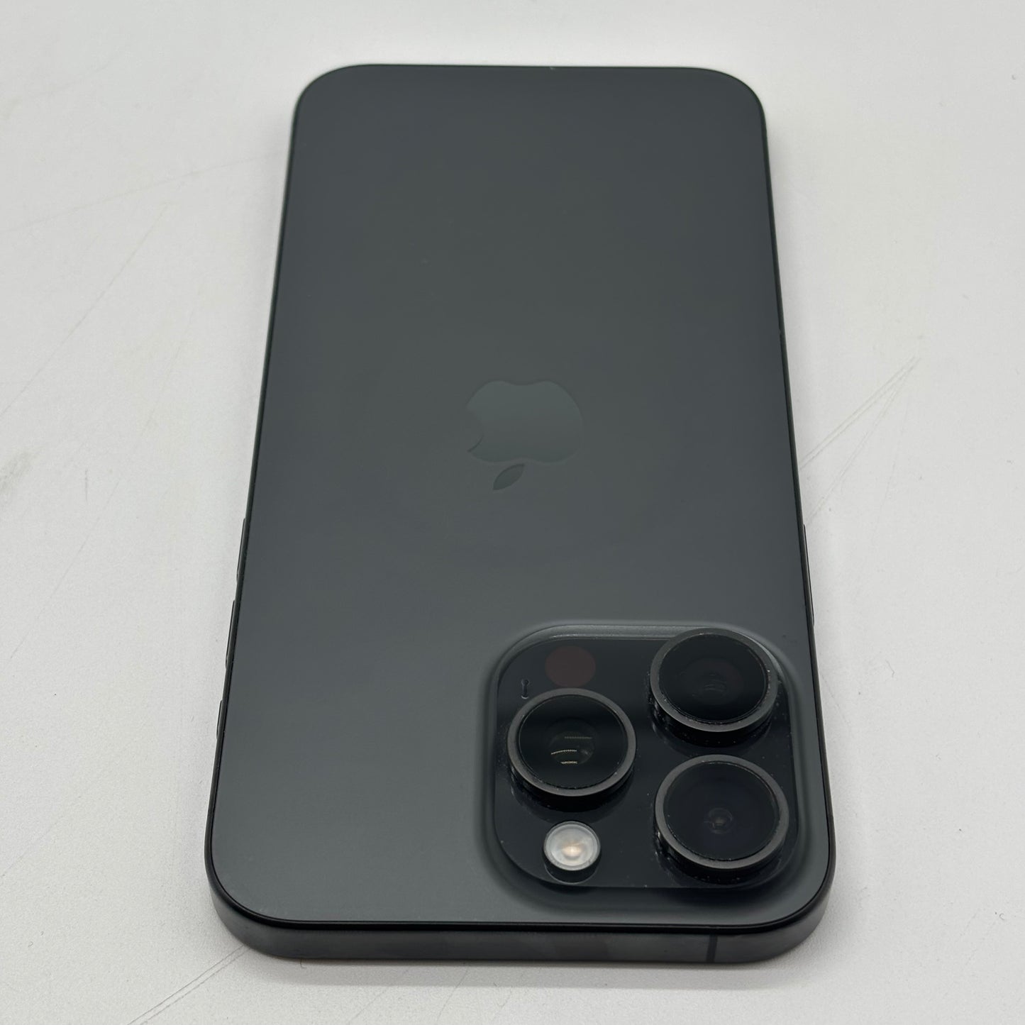 Factory Unlocked Apple iPhone 15 Pro Max 256GB Black Titanium NU663LL/A