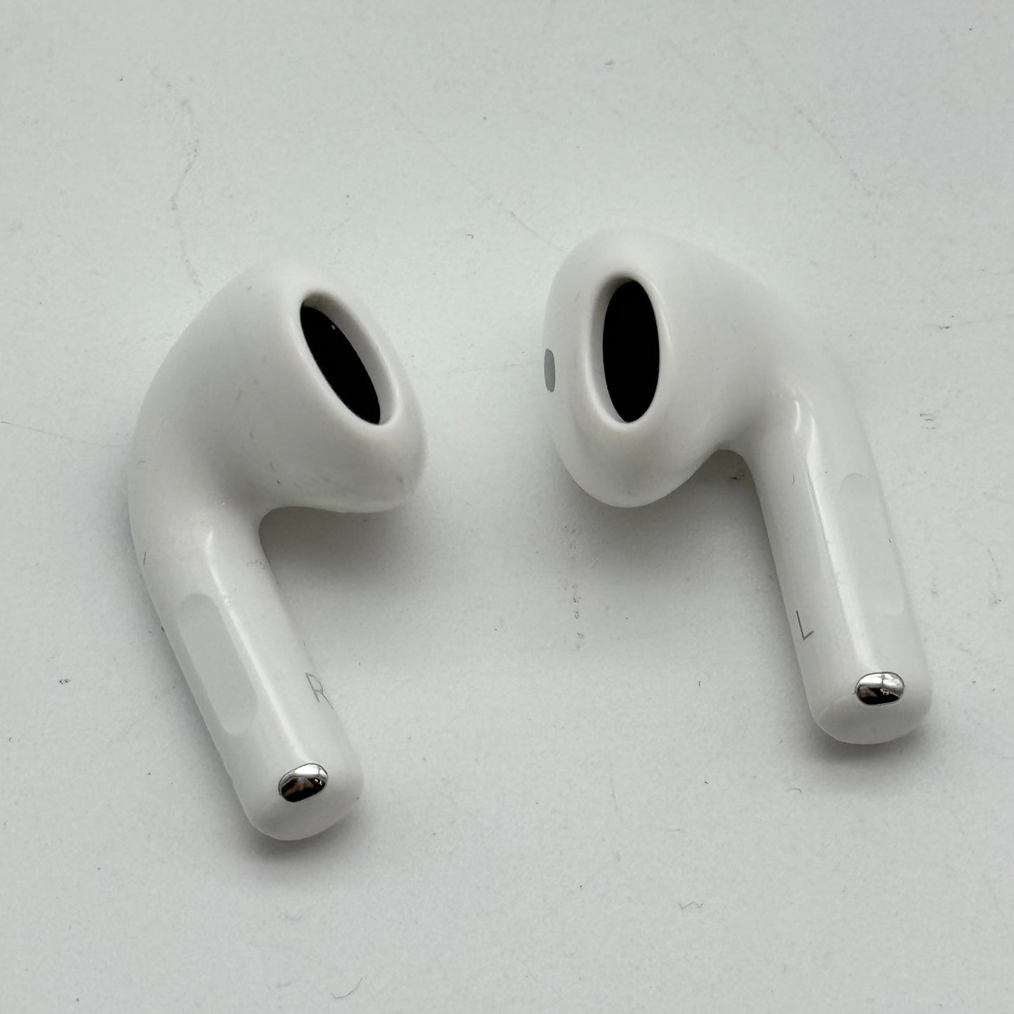 Apple AirPods 4th Gen with USB-C Charging Case A3050 Bluetooth Wireless