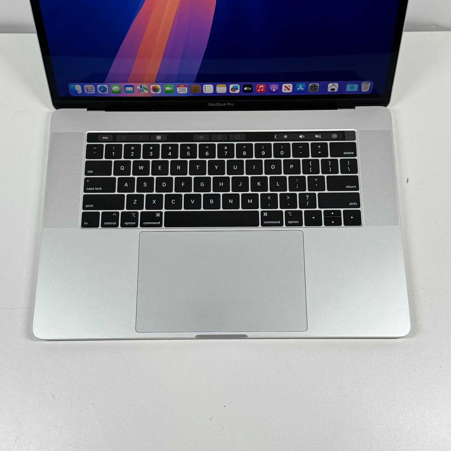 2018 Apple Macbook Pro 15" i7 2.6GHz 16GB RAM 512GB SSD Silver A1990