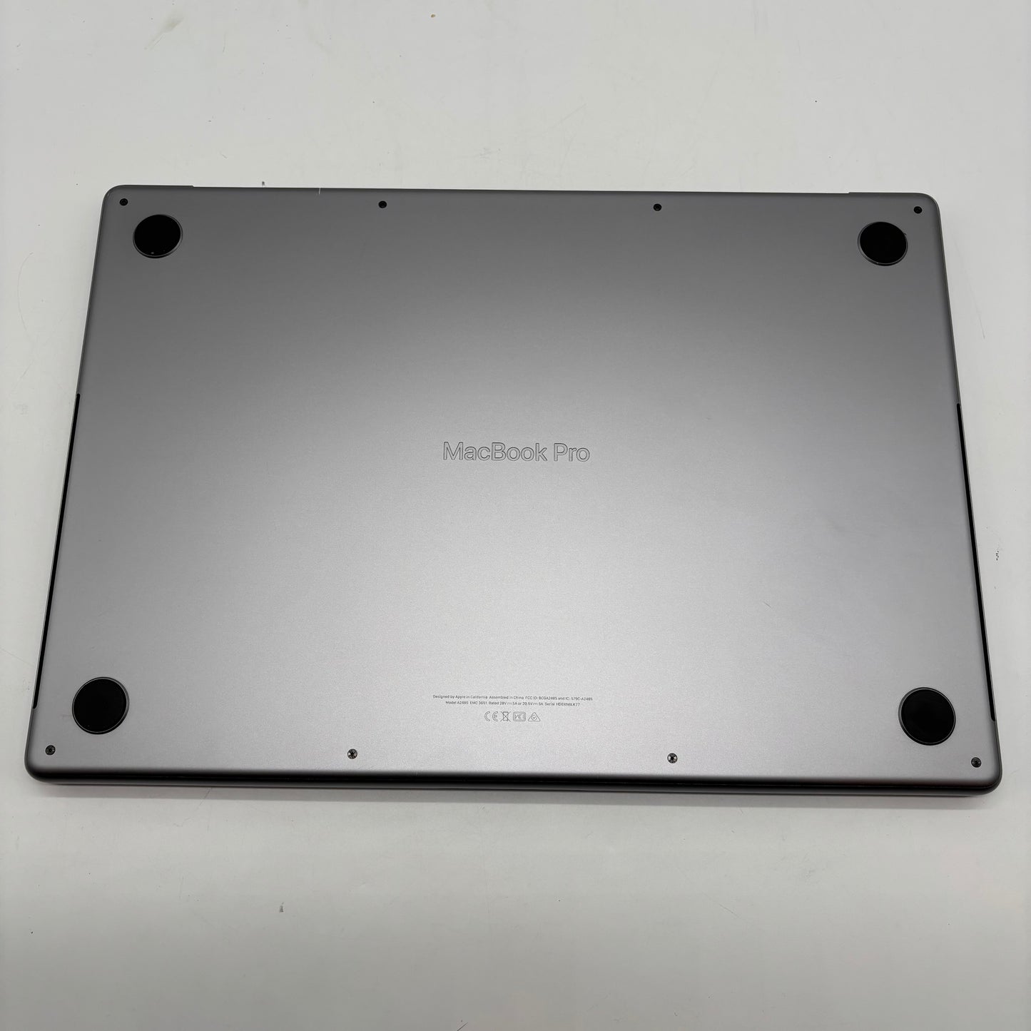 2021 Apple MacBook Pro 16" M1 Max 24C GPU 3.2GHz 32GB RAM 1TB SSD A2485