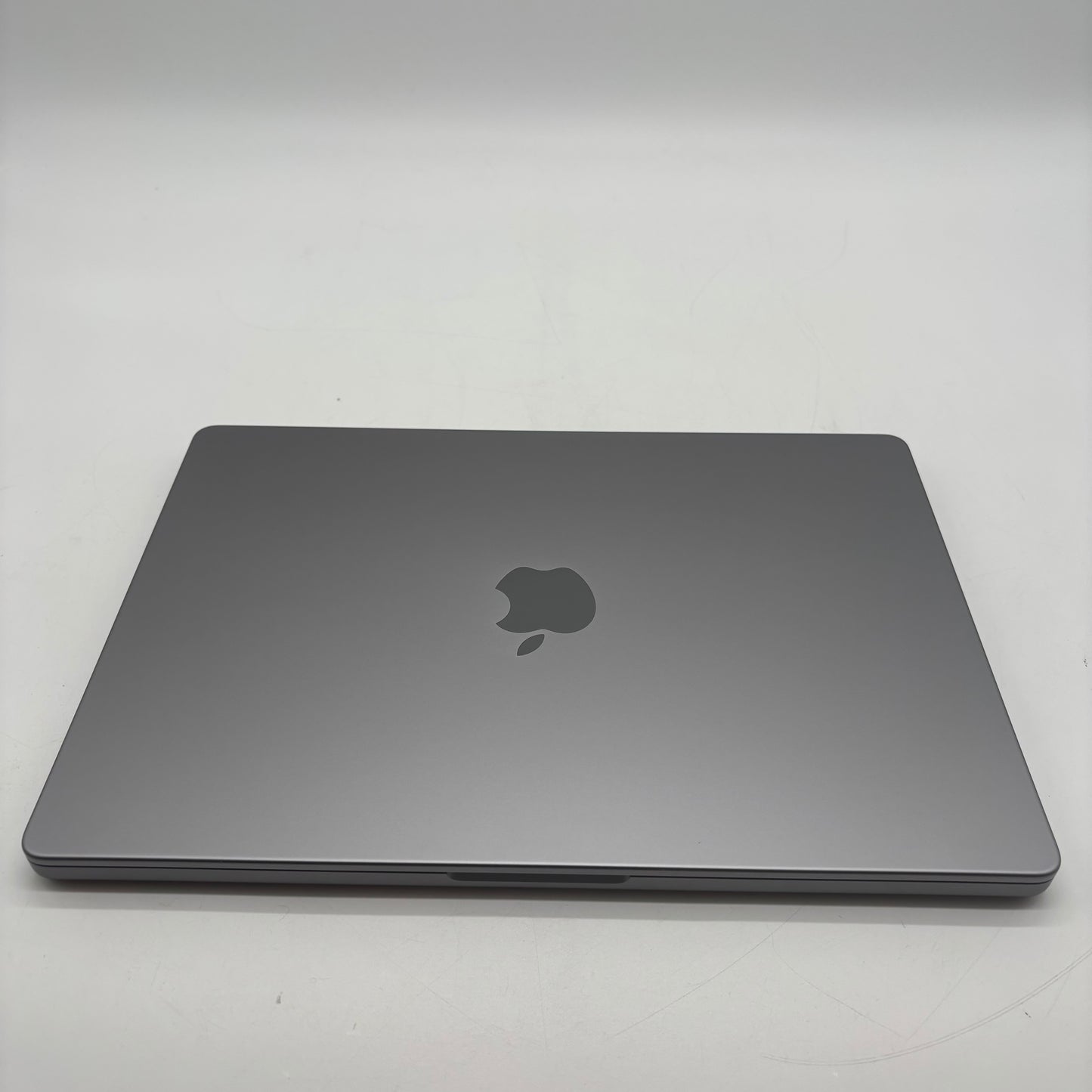 2023 Apple MacBook Pro 14" M3 10 Core 4.0GHz 8GB RAM 512GB SSD A2918