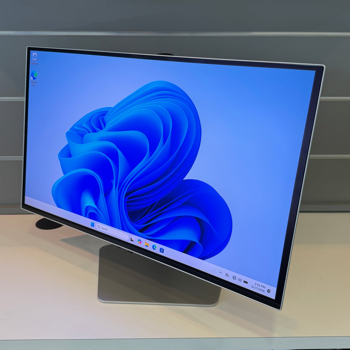 Samsung 27" Odyssey G6 S27DG602SN QHD OLED FreeSync Pro Gaming Monitor