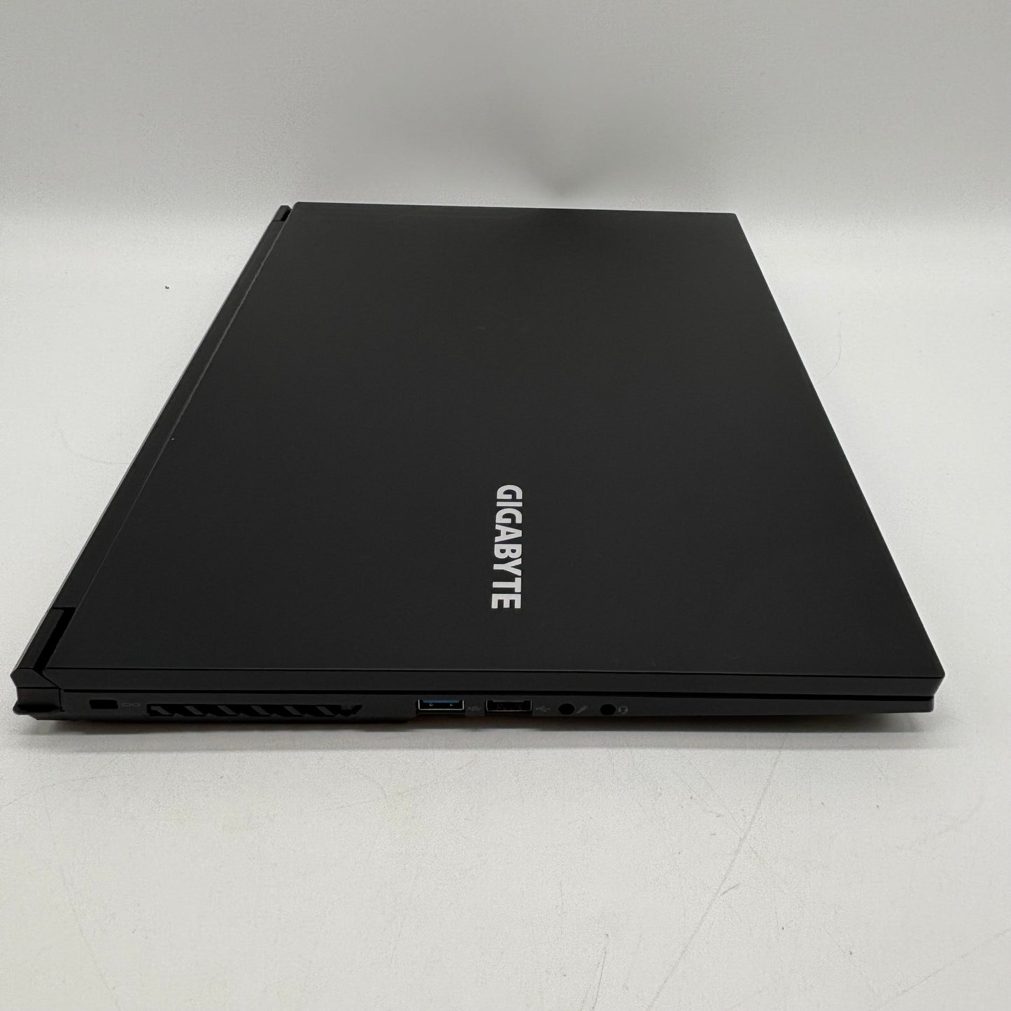 Gigabyte G6 KF RC56 16" i7-13620H 2.4GHz 32GB RAM 1TB SSD GeForce RTX 4060