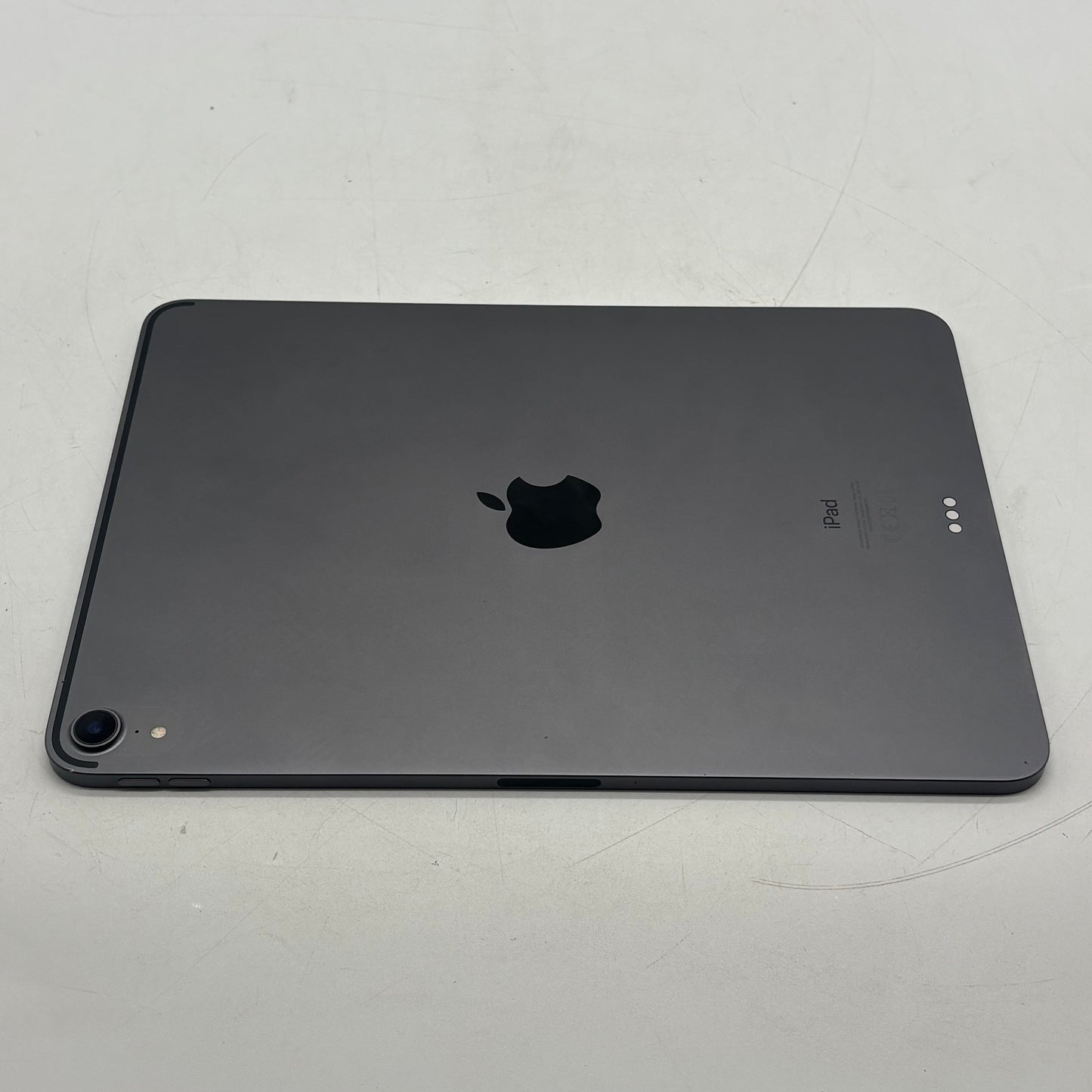 WiFi Only Apple iPad Pro 11" 1st Gen 256GB Space Gray MTXQ2LZ/A