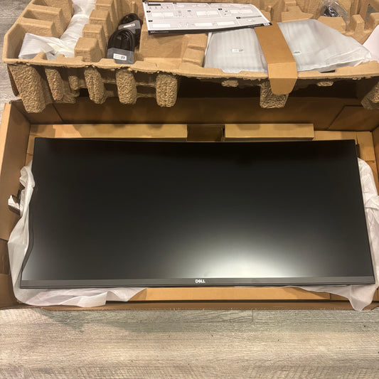 New Dell 34" P3424WE WLED IPS 60Hz Curved Monitor