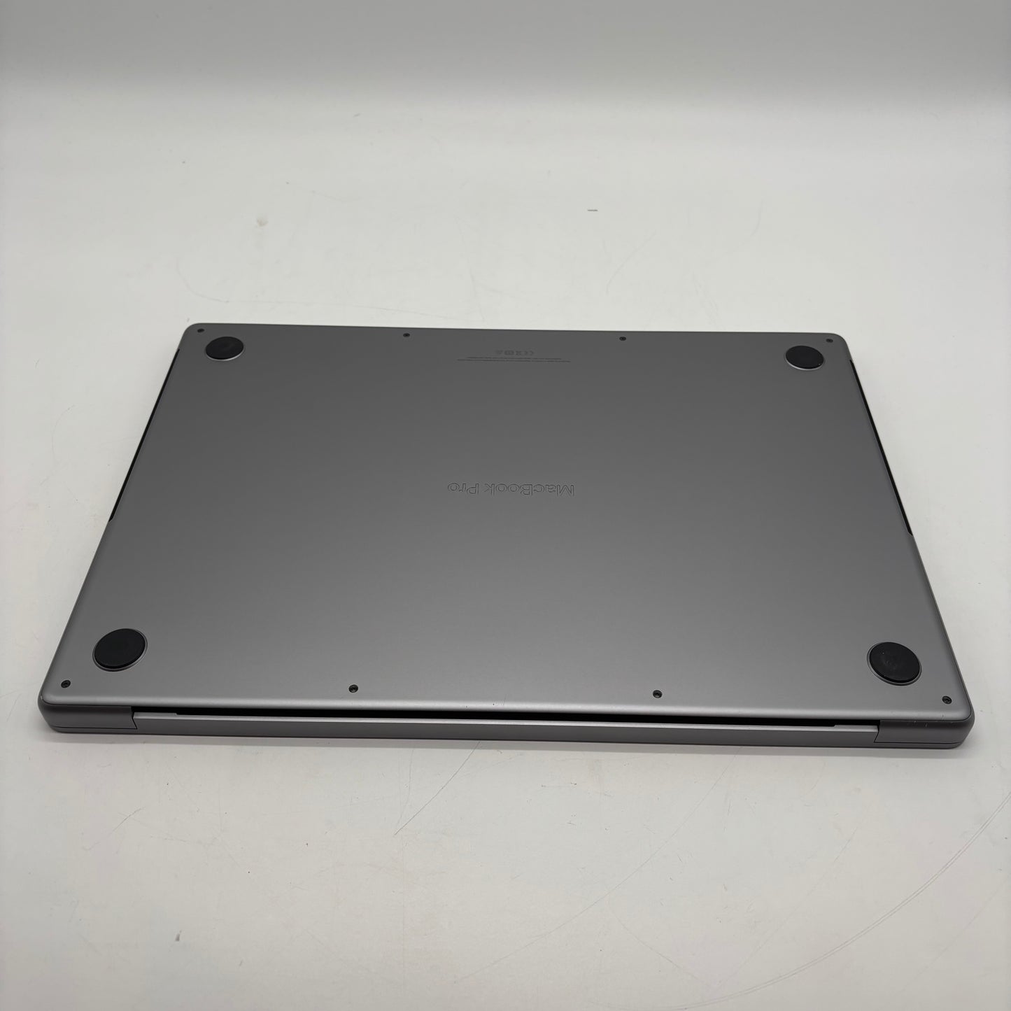 2021 Apple MacBook Pro 16" M1 Pro 16C GPU 3.2GHz 32GB RAM 1TB SSD A2485