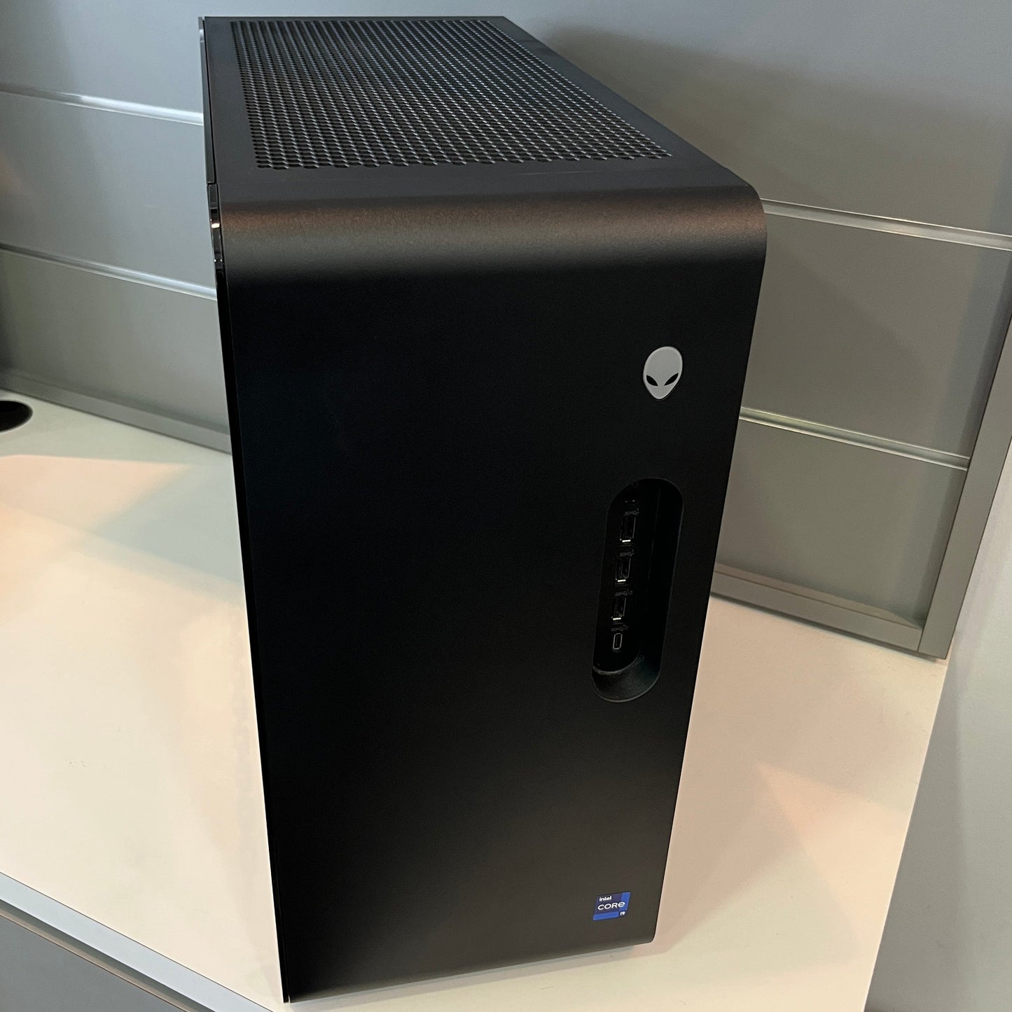 Alienware Aurora R16 i9-14900KF 3.20GHz 32GB RAM 500GB SSD GeForce RTX 4090