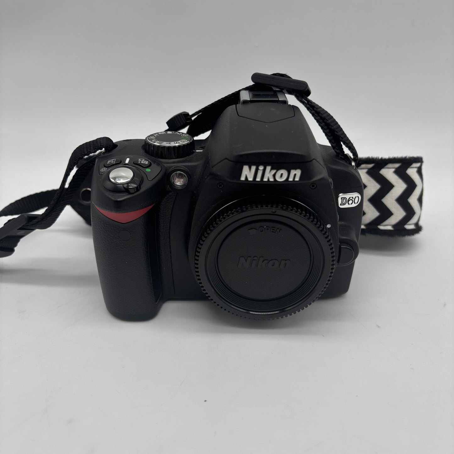 Nikon D60 10.2MP Digital SLR DSLR Camera 4566 Shutter Count