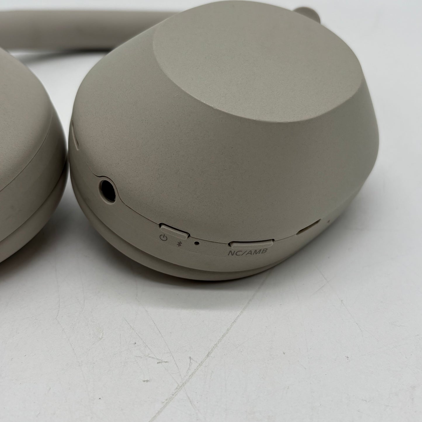 Sony WH-1000XM5 Silver Noise-Cancelling Wireless Over-Ear Bluetooth Headphones