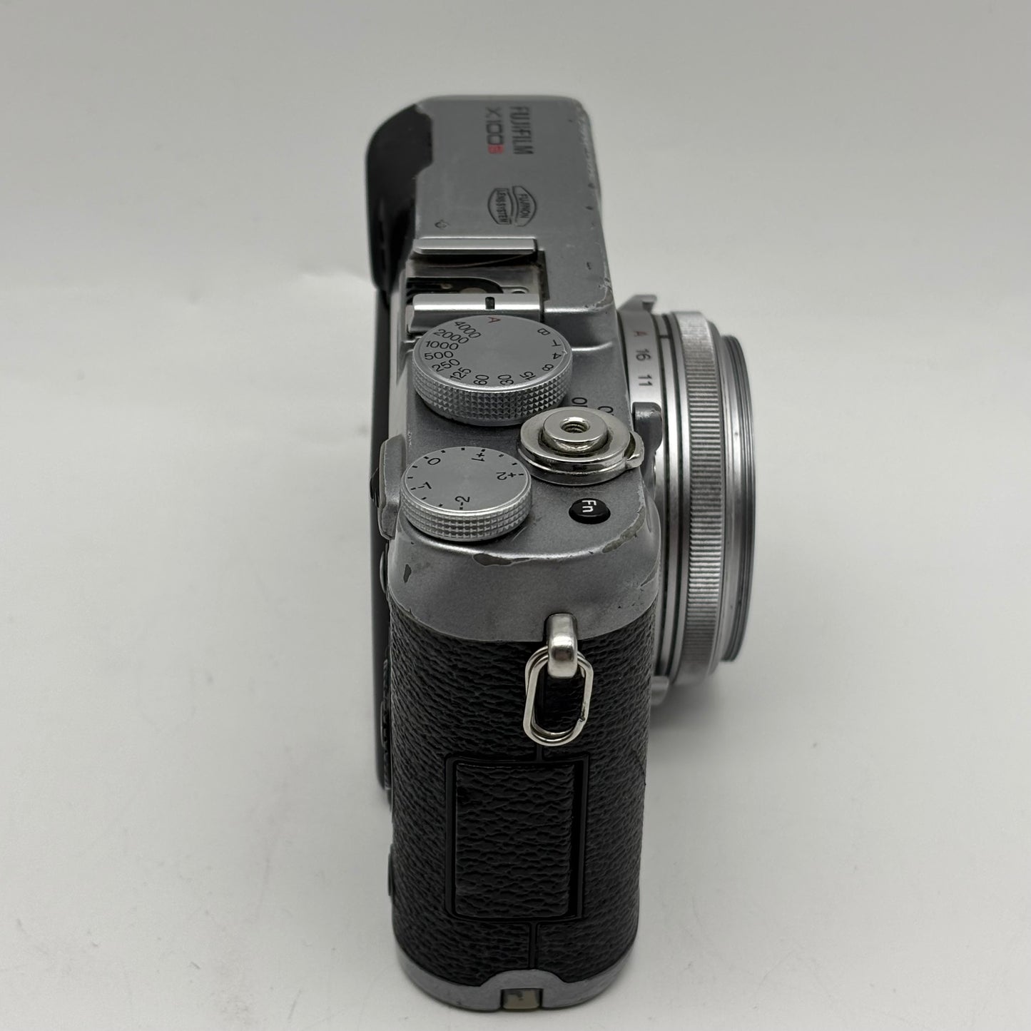 Fujifilm X100S 16.0MP Digital Camera