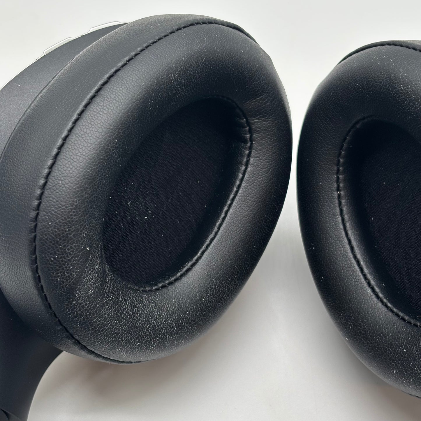  Mercedes Benz Bluetooh ANC Wireless Over-Ear Bluetooth Headphones