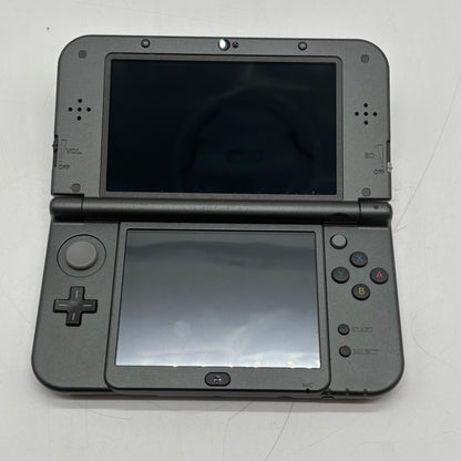 New Nintendo 3DS XL Handheld Game Console RED-001 Black