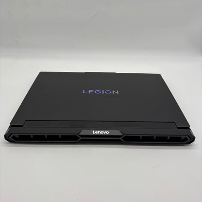 Lenovo Legion 7 Pro 16" Core Ultra 9 275HX 2.7GHz 64GB RAM 1TB SSD RTX 5090