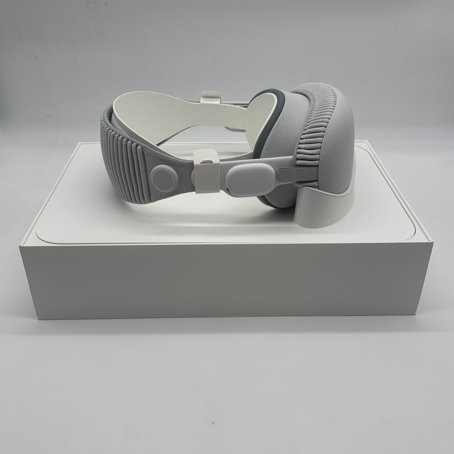 Apple Vision Pro M2 1TB 33W Dual Loop Band M MQLA3LL/A