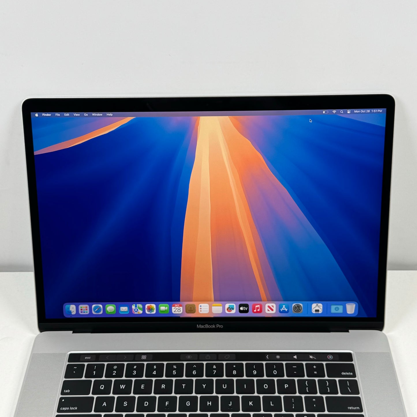 2019 Apple Macbook Pro 15" i9 2.3GHz 16GB RAM 512GB SSD Silver A1990