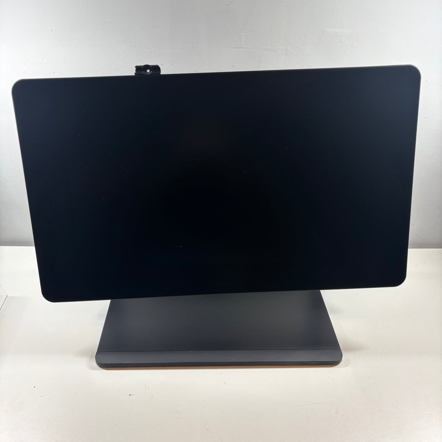 Wacom Cintiq Pro 27" 4K Creative Pen Display DTH271K0A