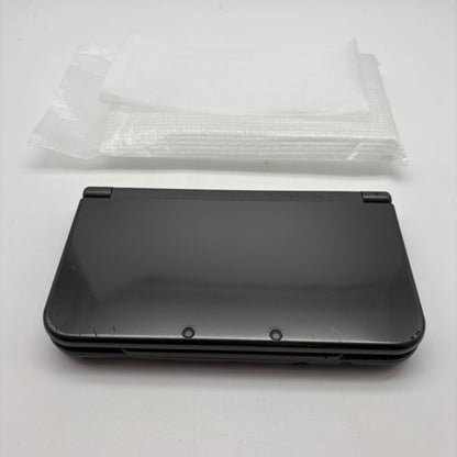 New Nintendo 3DS XL Handheld Game Console RED-001 Black