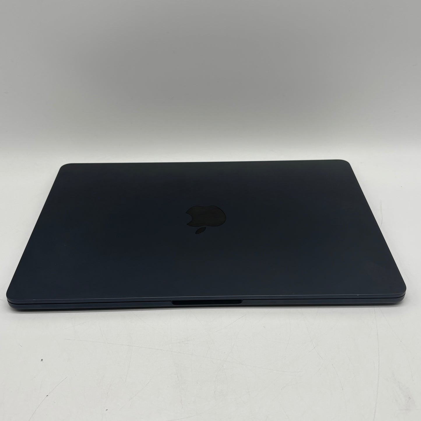 2022 Apple MacBook Air 13.6" M2 8C GPU 3.5GHz 8GB RAM 256GB SSD A2681