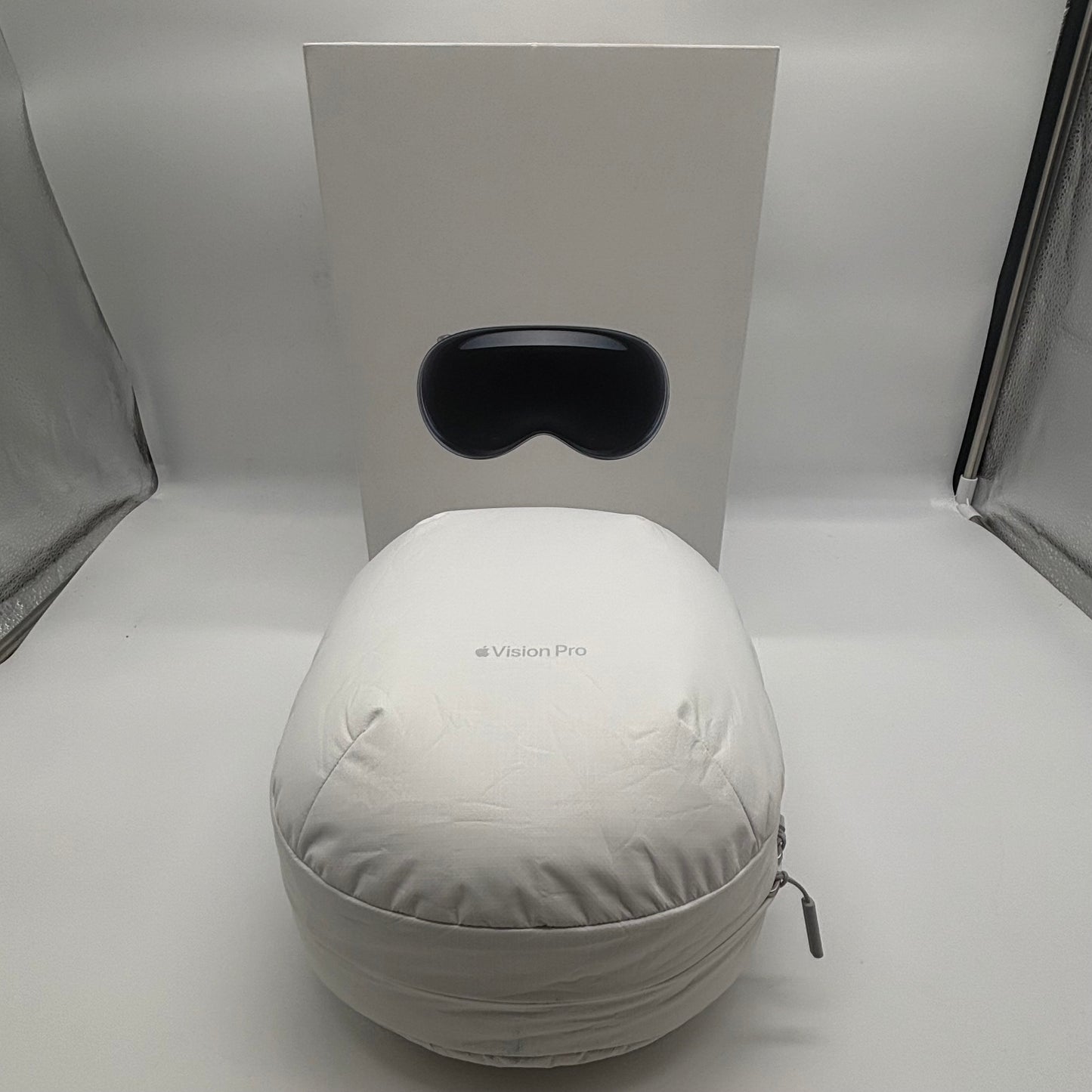 Apple Vision Pro M2 1TB 33W Dual Loop Band M MQLA3LL/A