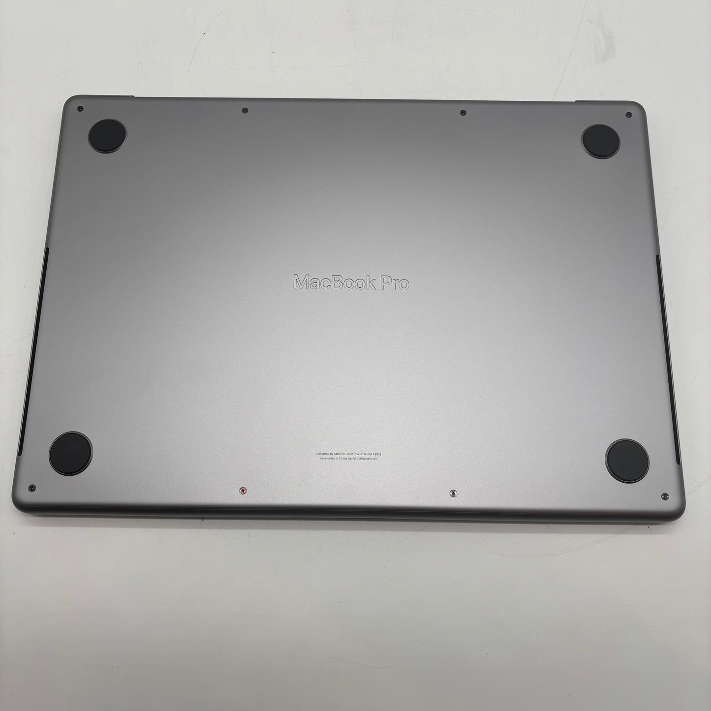 2023 Apple MacBook Pro 14" M3 10 Core 4.0GHz 8GB RAM 512GB SSD A2918