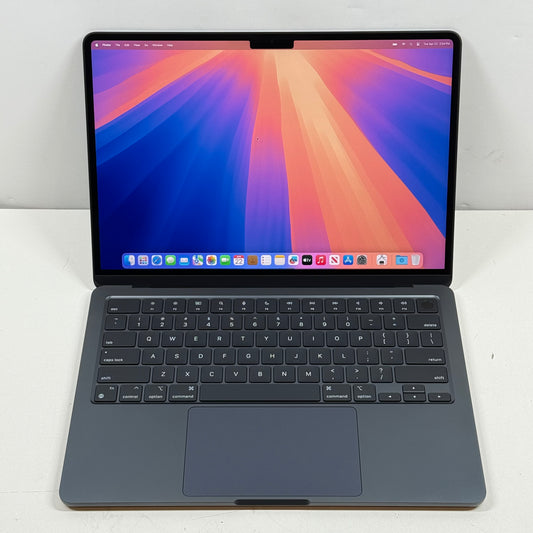 2022 Apple MacBook Air 13" M2 8C GPU 3.5GHz 8GB RAM 256GB SSD MLY33LL/A