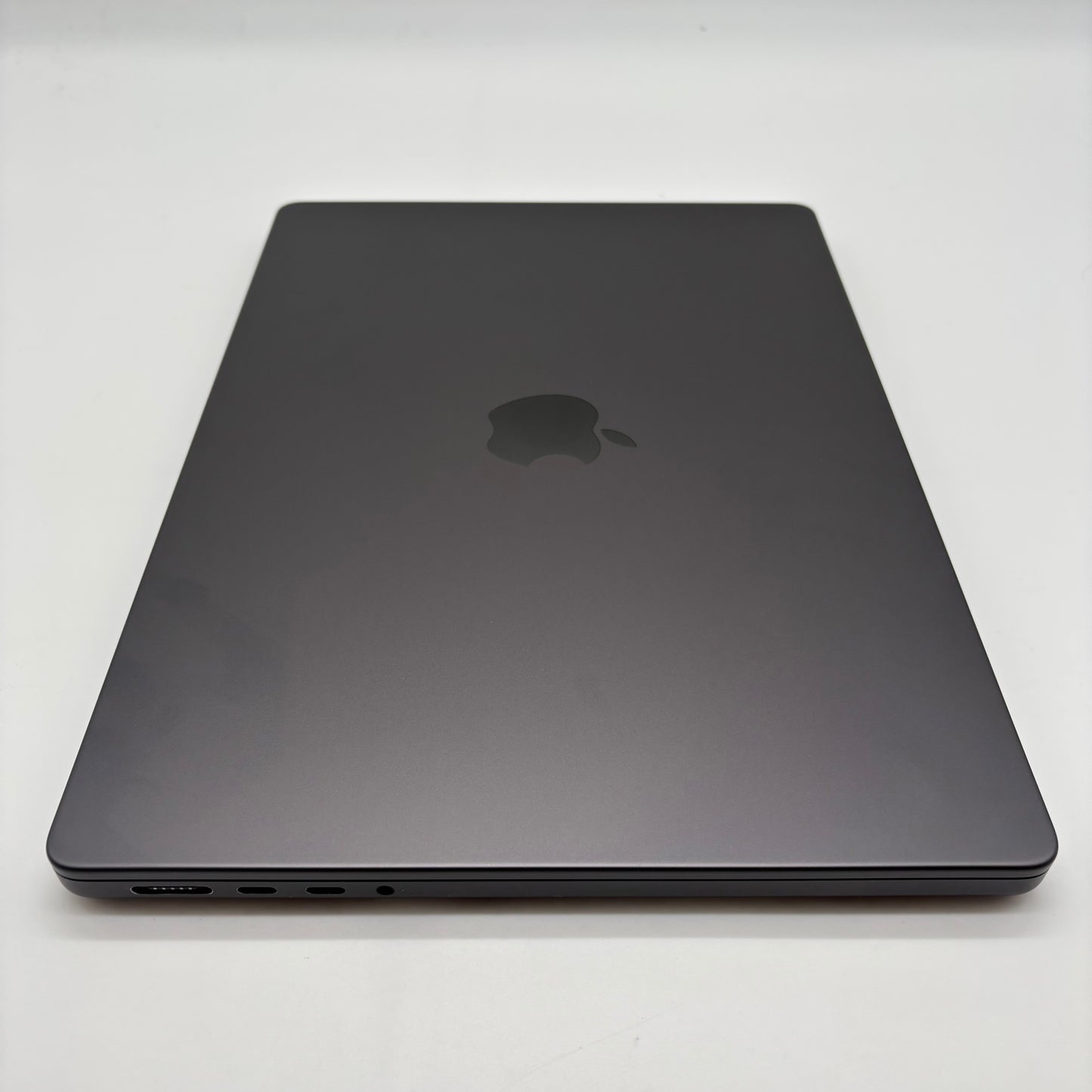 2023 Apple MacBook Pro 14" M3 Max 30 Core 4.0GHz 36GB RAM 1TB SSD A2992