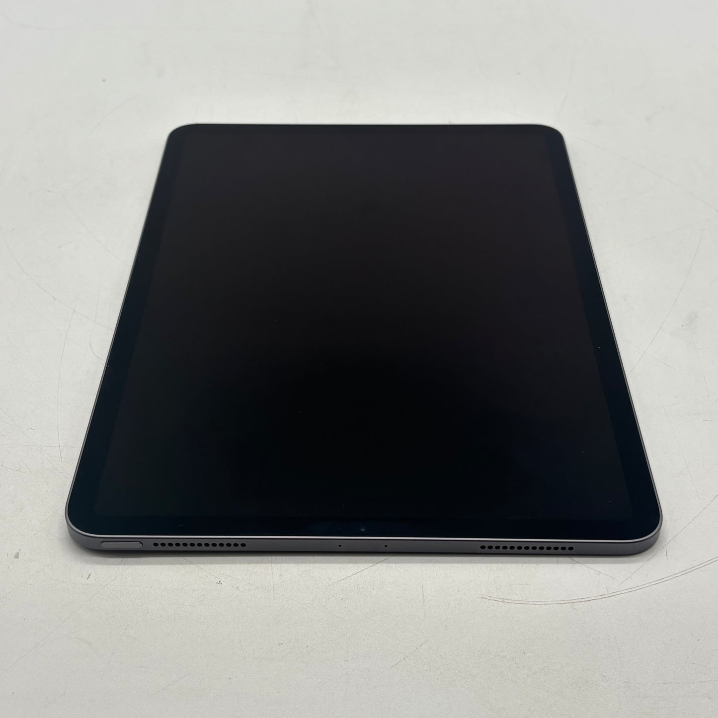 WiFi Only Apple iPad Pro 11" 1st Gen 256GB Space Gray MTXQ2LZ/A