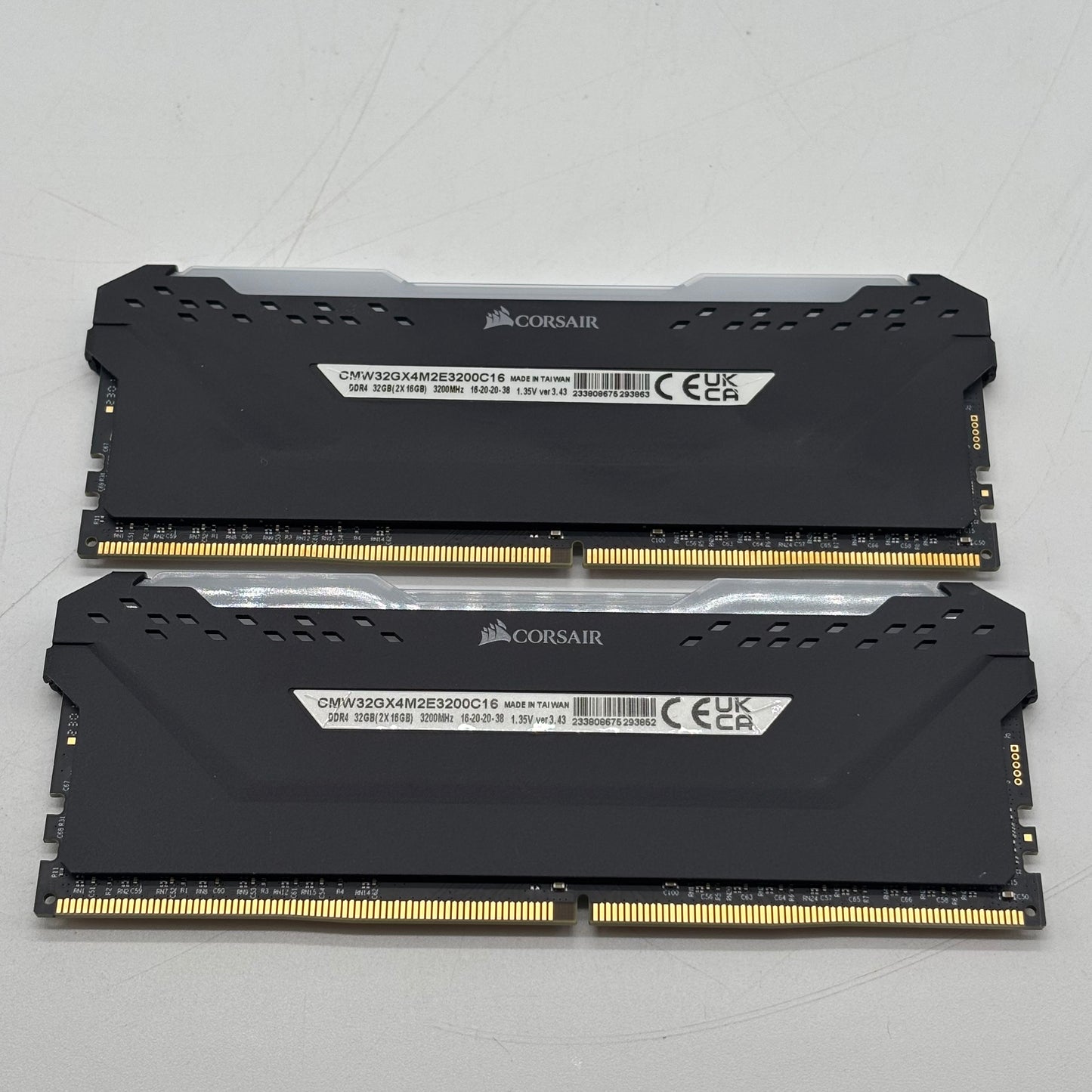 Corsair Vengeance RGB Pro 32GB (2x16GB) RAM DDR4 3200MHz