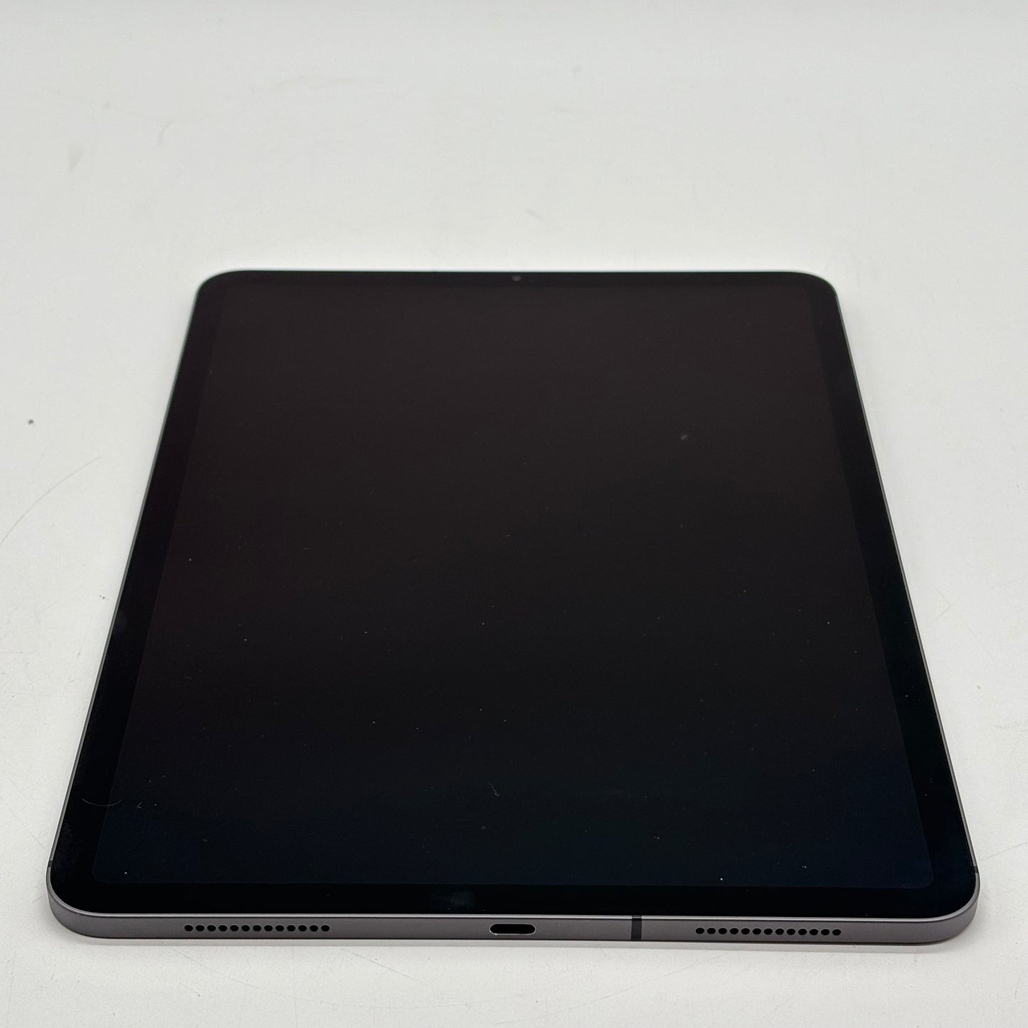 Unlocked Apple iPad Pro 11" 1st Gen 64GB Space Gray MU0P2LL/A
