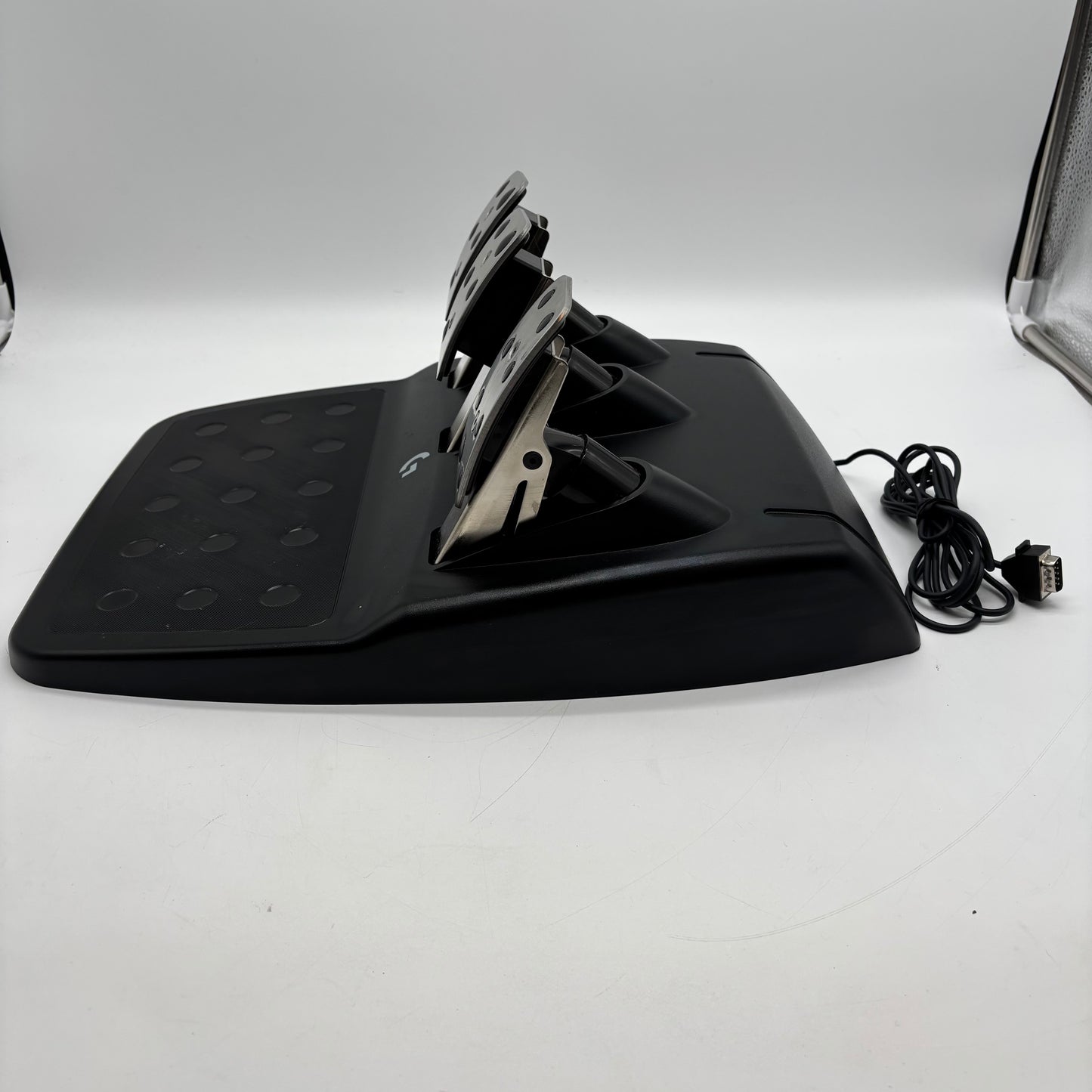 Logitech G923 Steering Wheel and Pedals For Xbox One & PC 841-000060