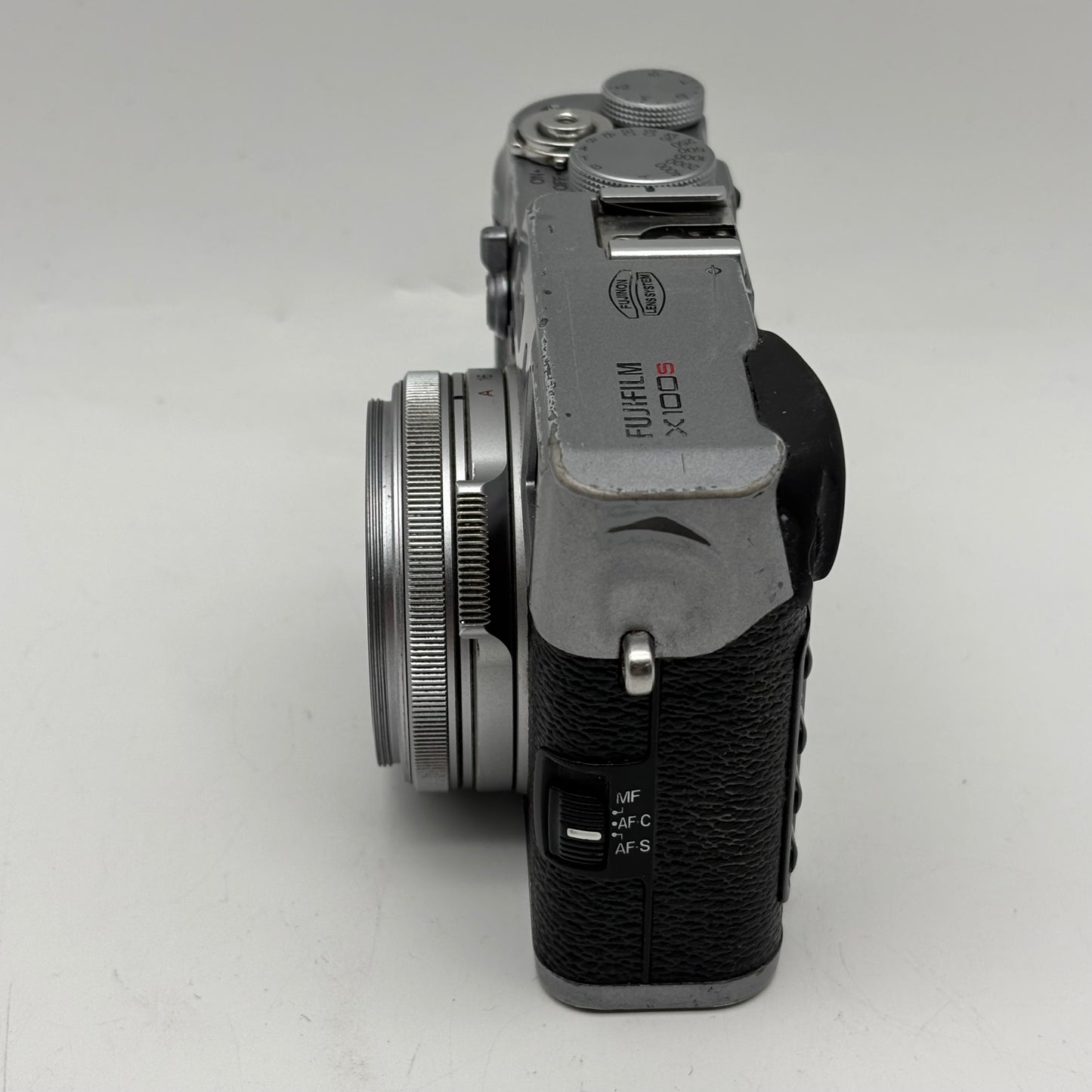Fujifilm X100S 16.0MP Digital Camera