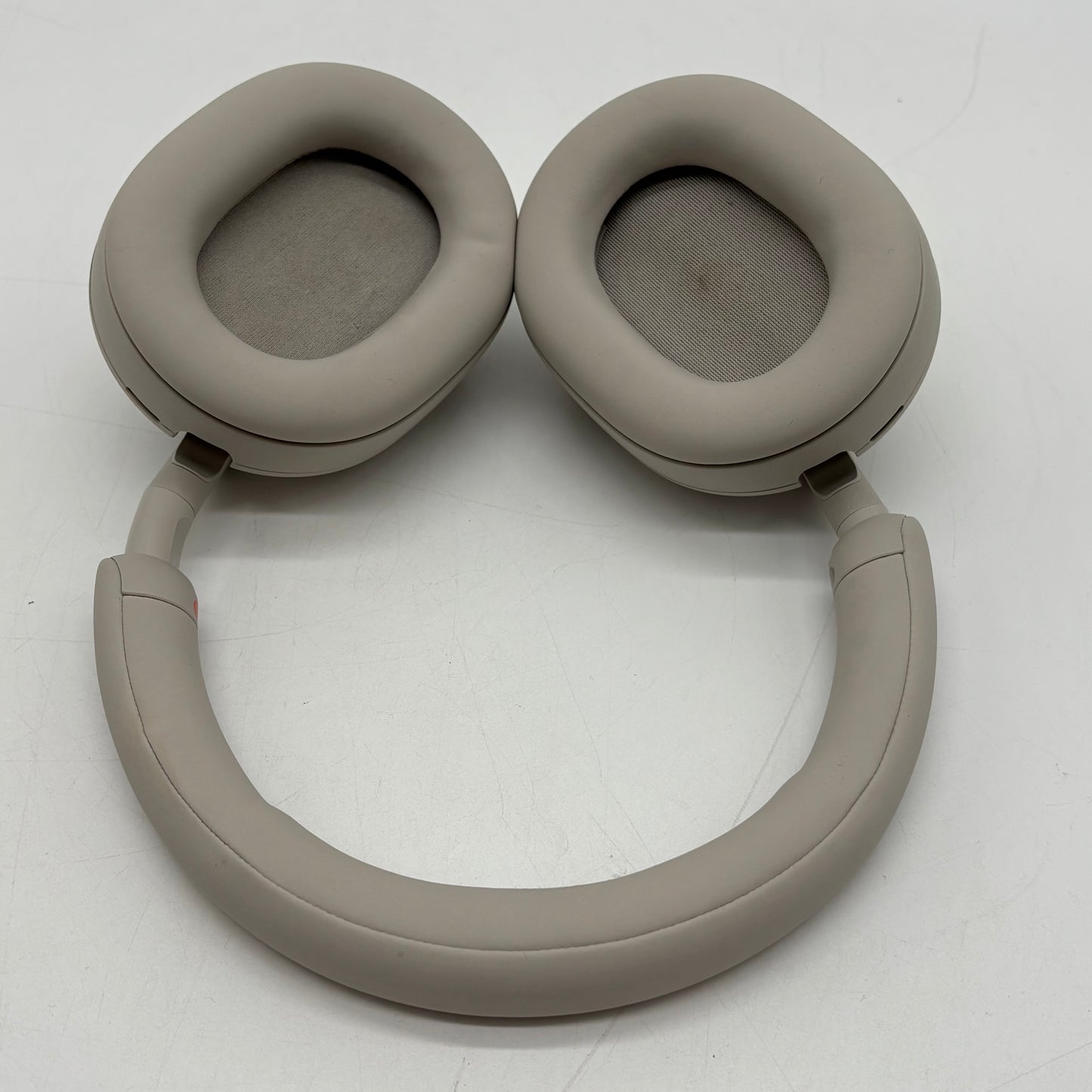 Sony WH-1000XM5 Silver Noise-Cancelling Wireless Over-Ear Bluetooth Headphones