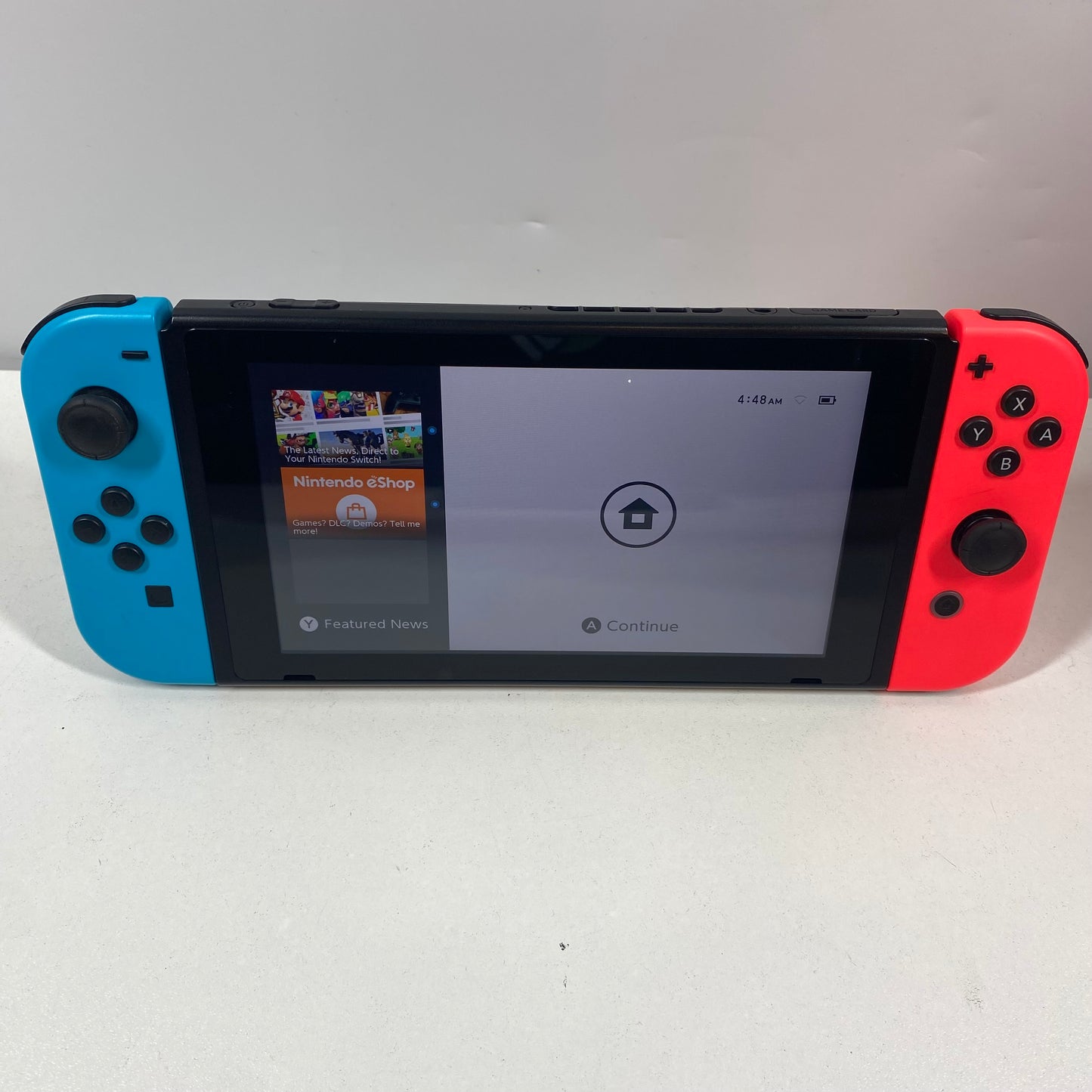 Nintendo Switch v2 Video Game Console HAC-001(-01)  Red/Blue