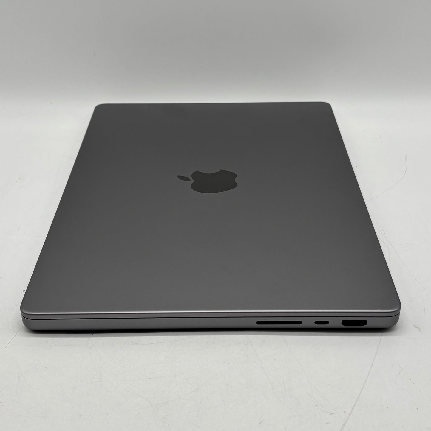 2021 Apple MacBook Pro 14" M1 Pro 16C GPU 3.2GHz 16GB RAM 1TB SSD A2442