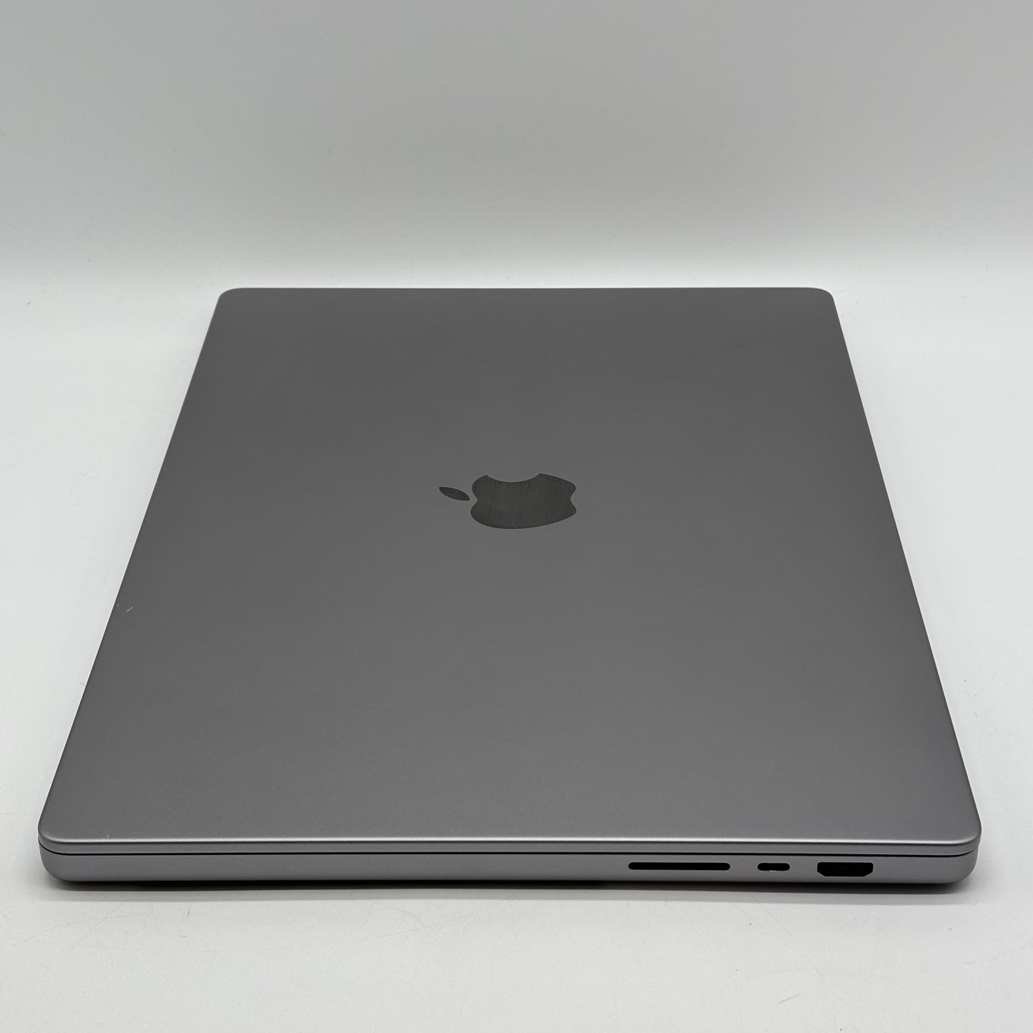 2021 Apple MacBook Pro 16" M1 Pro 16C GPU 3.2GHz 16GB RAM 512GB SSD A2485