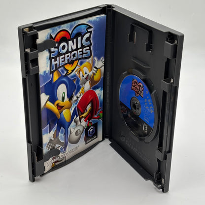 Sonic Heroes [Player's Choice] (Nintendo GameCube)