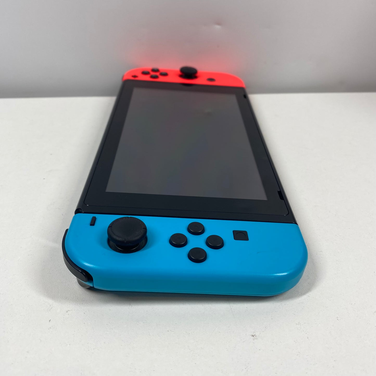 Nintendo Switch v2 Video Game Console HAC-001(-01)  Red/Blue