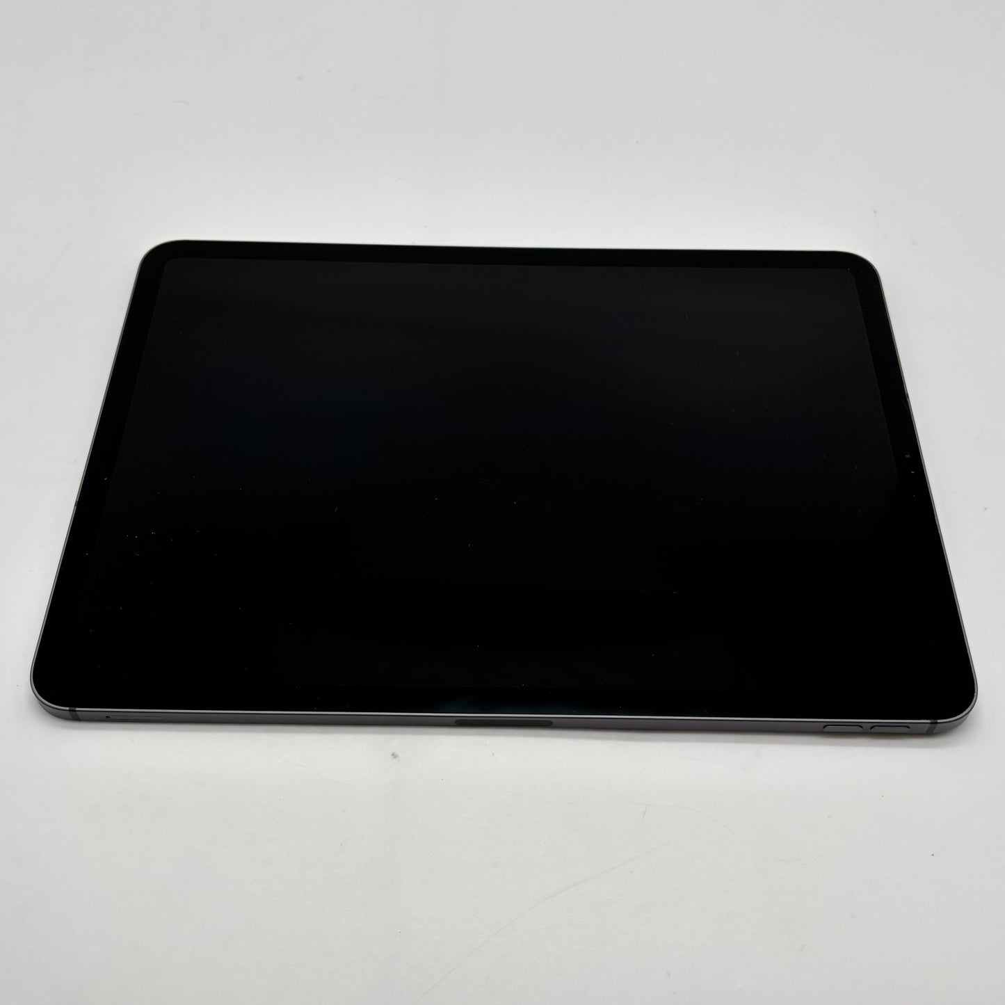 Unlocked Apple iPad Pro 11" 1st Gen 64GB Space Gray MU0P2LL/A