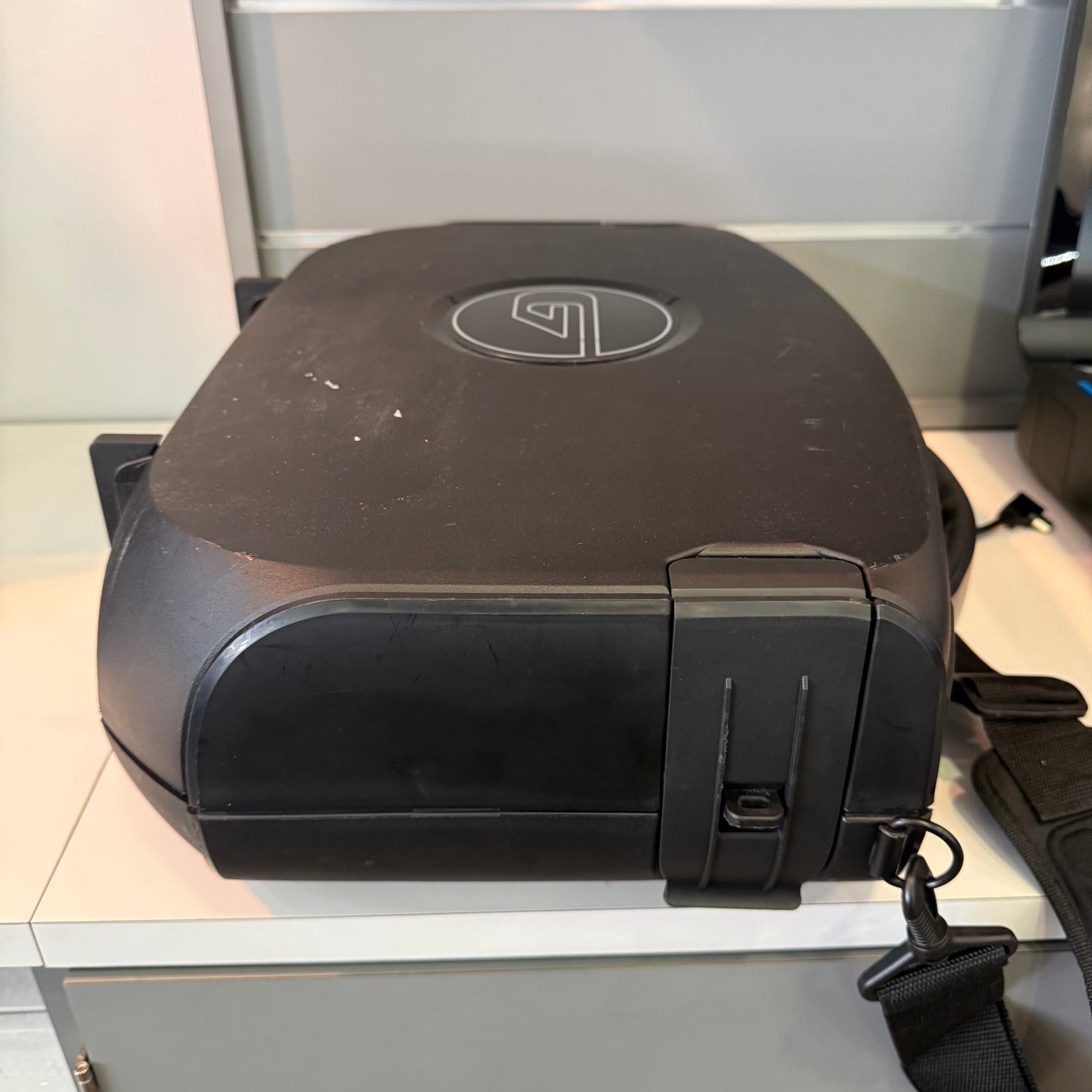 GAEMS Vanguard Personal Gaming Enviroment Portable Monitor G190