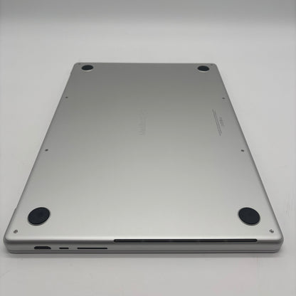 2021 Apple MacBook Pro 16" M1 Pro 3.2GHz 16GB RAM 512GB SSD Silver