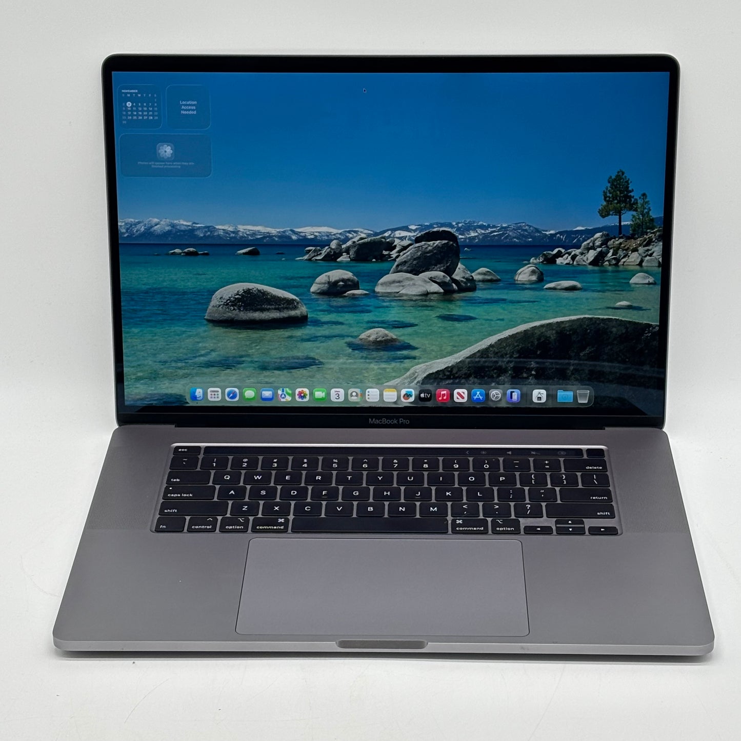 2019 Apple MacBook Pro 16" i9 2.3GHz 16GB RAM 1TB SSD Space Gray A2141