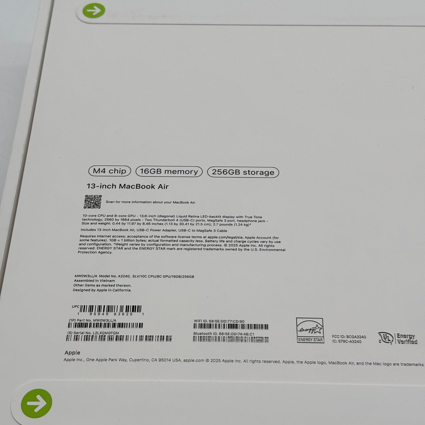 New 2025 Apple MacBook Air 13.6" M4 8 Core 4.5GHz 16GB RAM 256GB SSD A3240