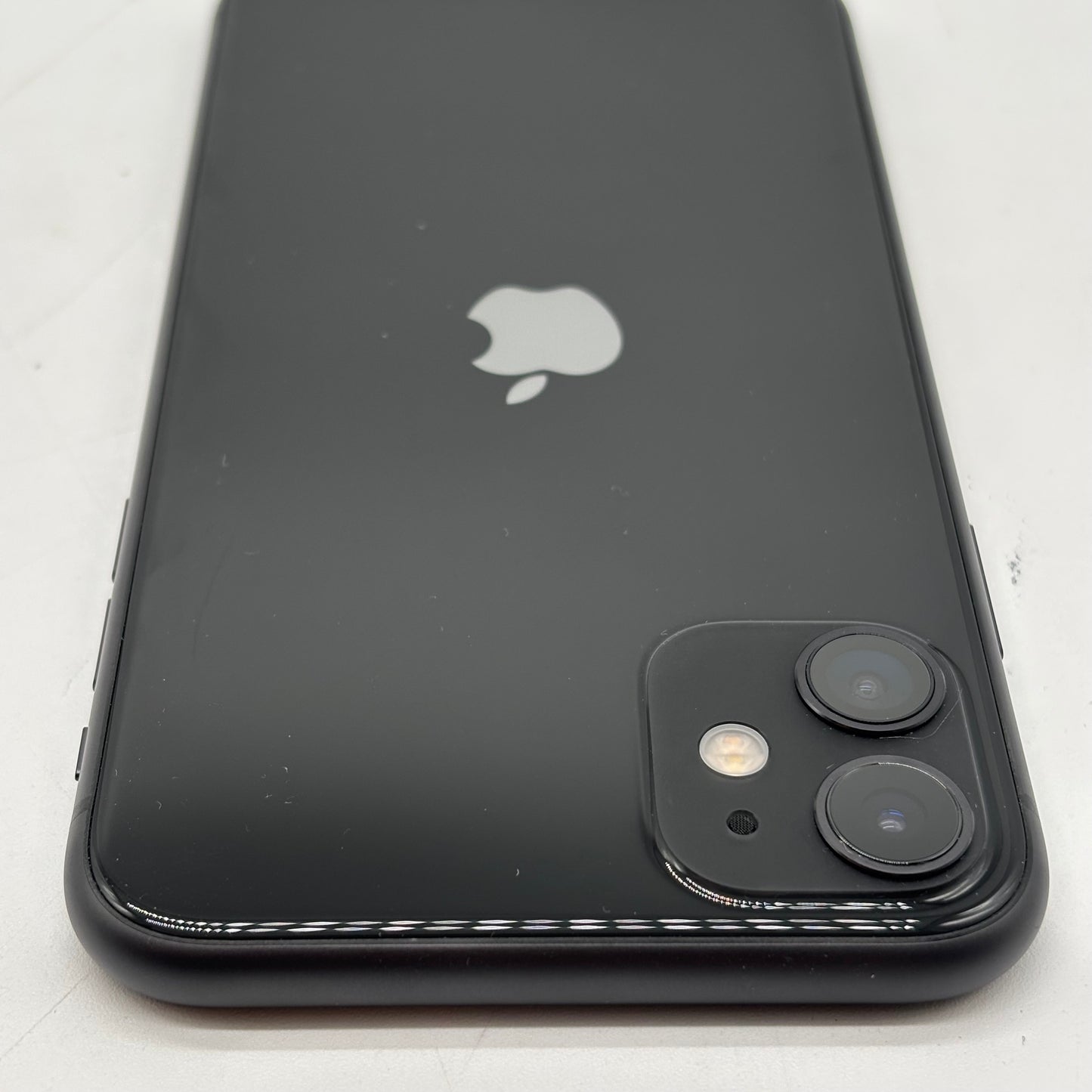 Unlocked Apple iPhone 11 64GB Black MH8D3LL/A