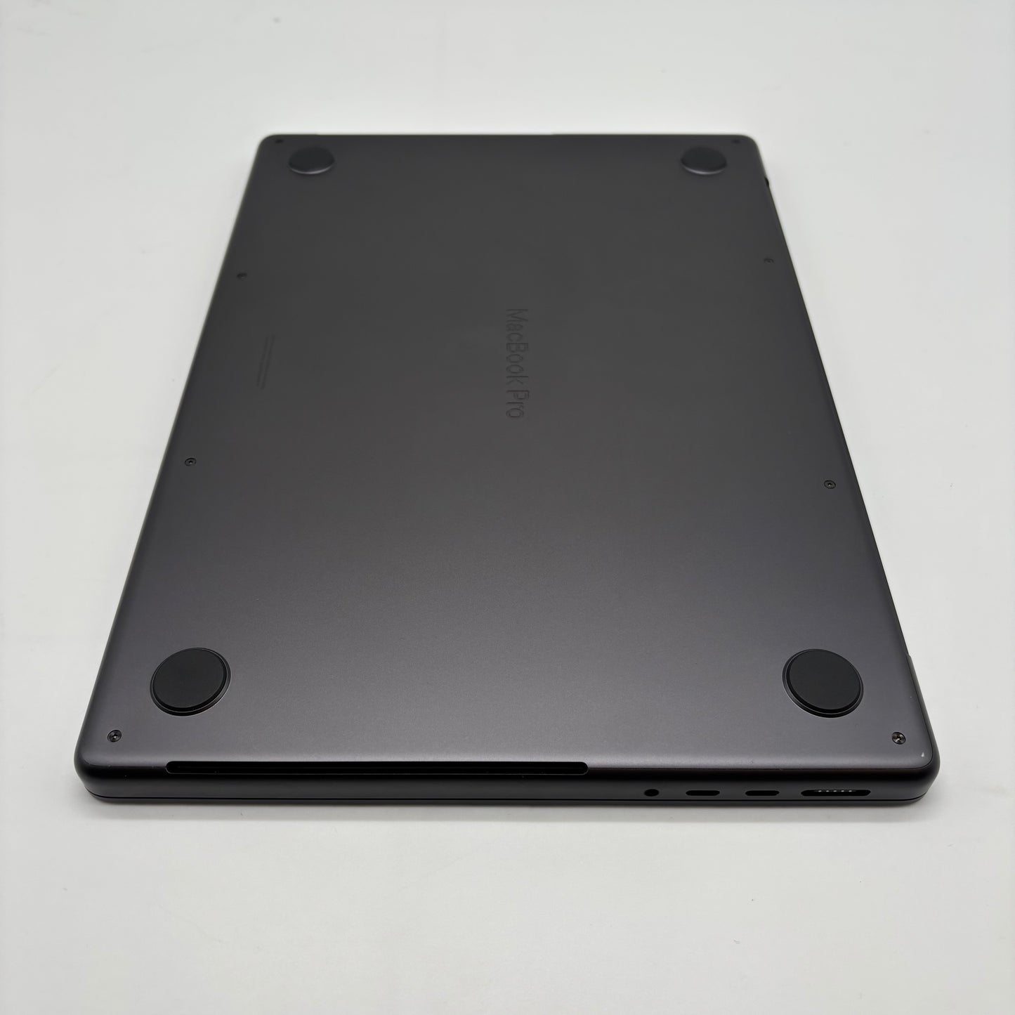 2023 Apple MacBook Pro 14" M3 Max 30 Core 4.0GHz 36GB RAM 1TB SSD A2992