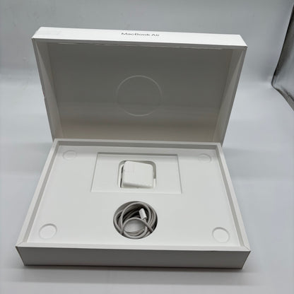 2025 Apple MacBook Air 13.6" M4 8 Core 4.5GHz 16GB RAM 256GB SSD A3240