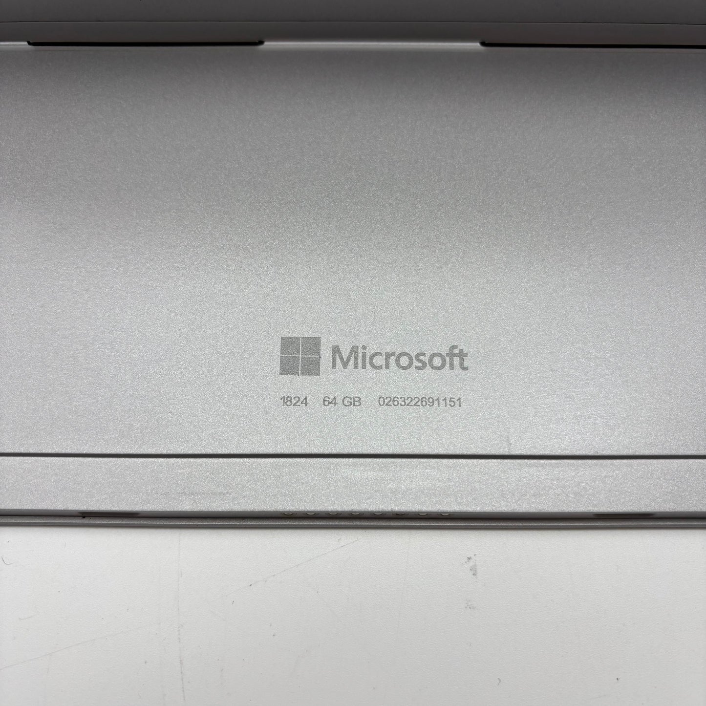 Microsoft Surface Go 1st Gen 1824 10" Pentium Gold 4415Y 1.6GHz 4GB RAM 64GB SSD